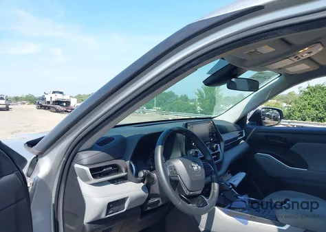 2021 Toyota Highlander Le from USA, damaged, VIN 5TDBZRBH4MS096370